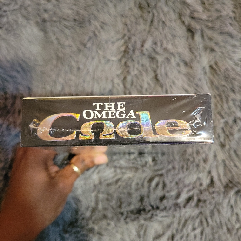 Omega Code (VHS, 1999) - Picture 4 of 7
